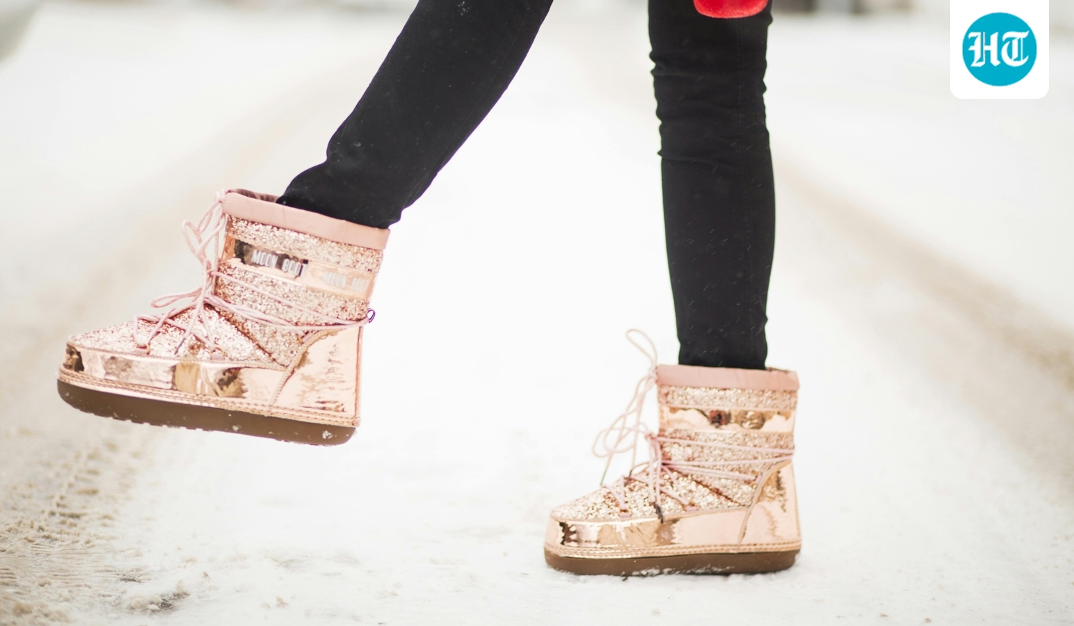 Tampil Hangat dan Trendi dengan Sepatu Bot Salju