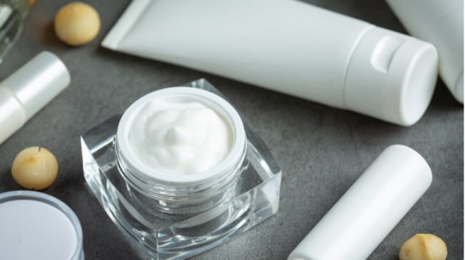 Kulit Berseri dengan 7 Pelembab Glycerin Anti Penuaan