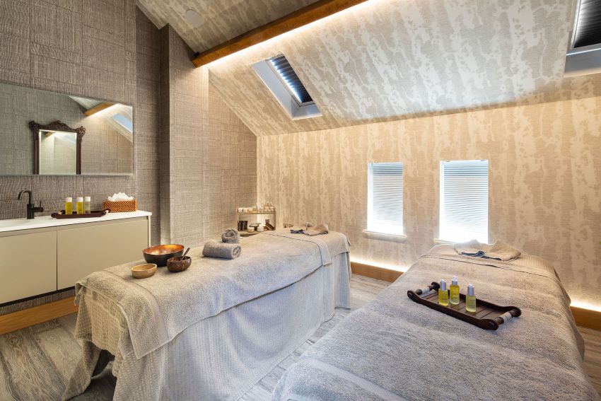 Chris Cooper Memimpin Gilpin Hotel ke Level Baru