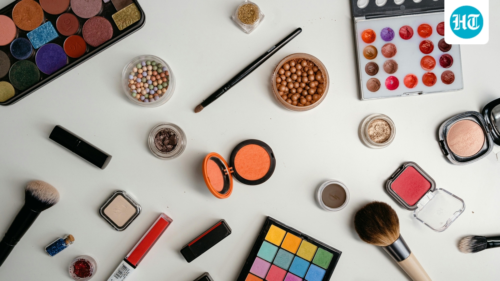 Hadiah Makeup Valentine untuk Pacar Tercinta