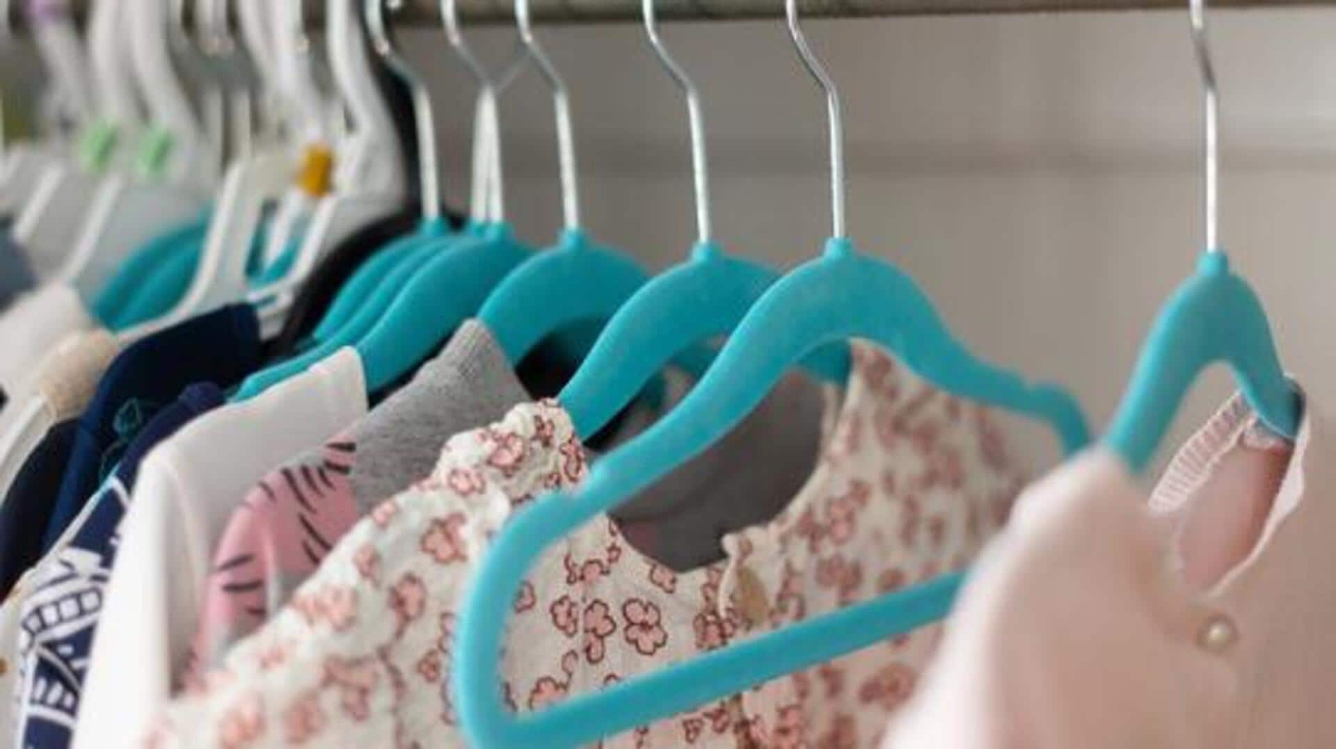 Panduan Modern Memadukan Atasan Chintz Print