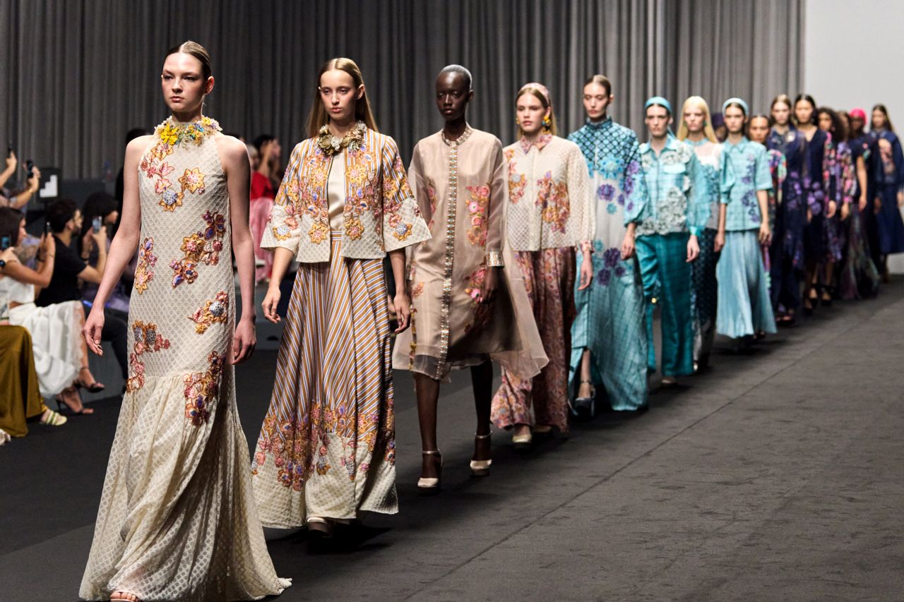 Jejak Emanuelle Boutique di Peta Fashion Global