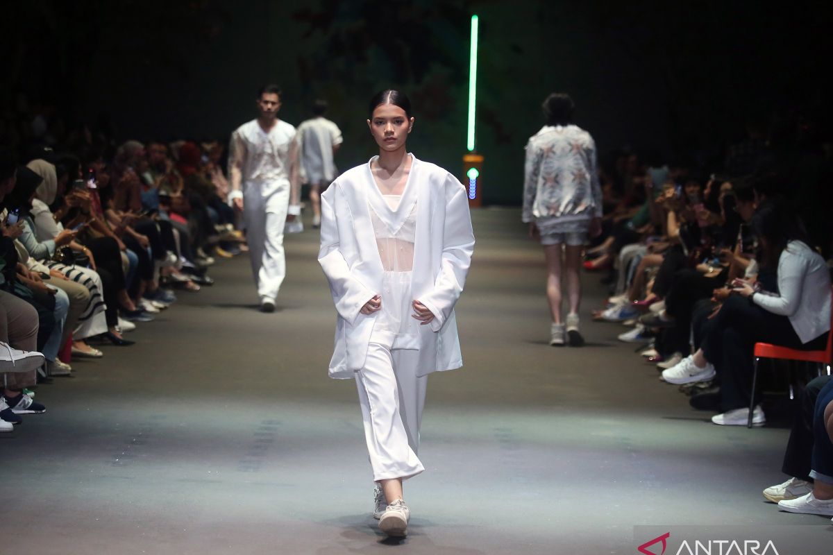 Seni Berbusana ala Granfluencer Singapura
